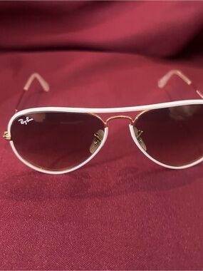 Ray-Ban kids White-Trim Aviator Sunglasses
